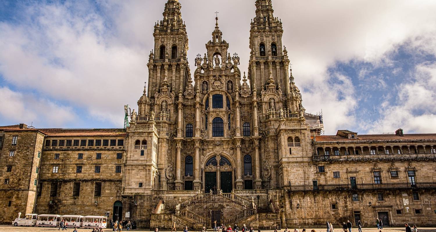 An adventure touring the most emblematic places in Spain Galicia & North Of Portugal, 6 Days