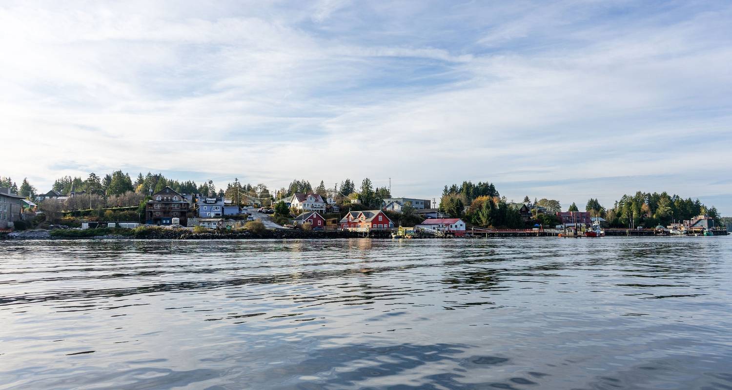 An adventure touring the most emblematic places in Canada Vancouver Island Premium Tour