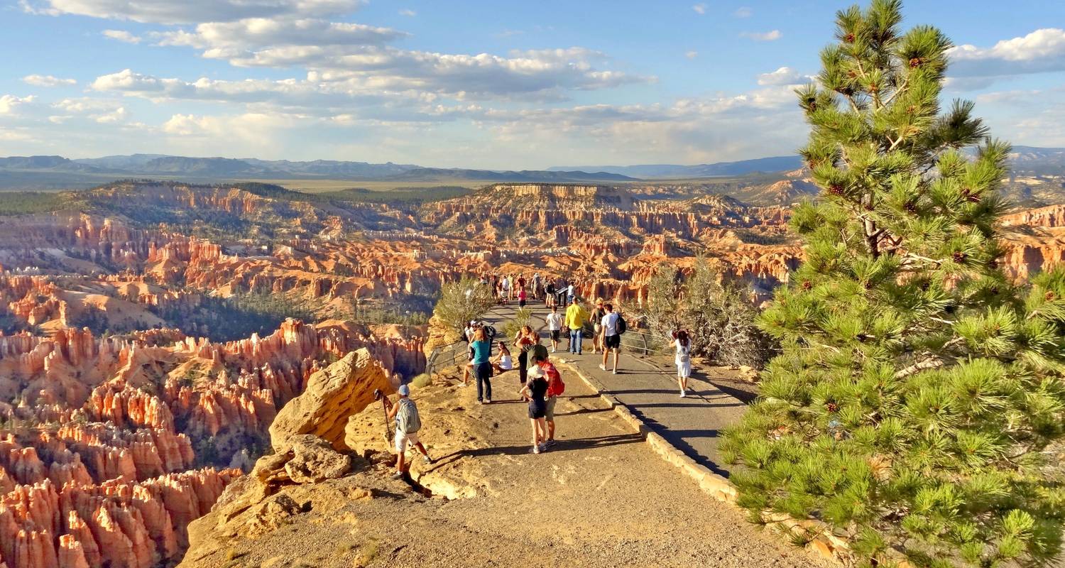 An adventure touring the most emblematic places in United States of America 3 Day Southwest Usa National Parks Tour From Las Vegas