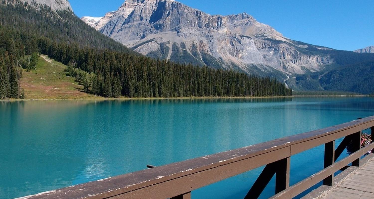 Great Resorts Of The Canadian Rockies With The Calgary Stamp