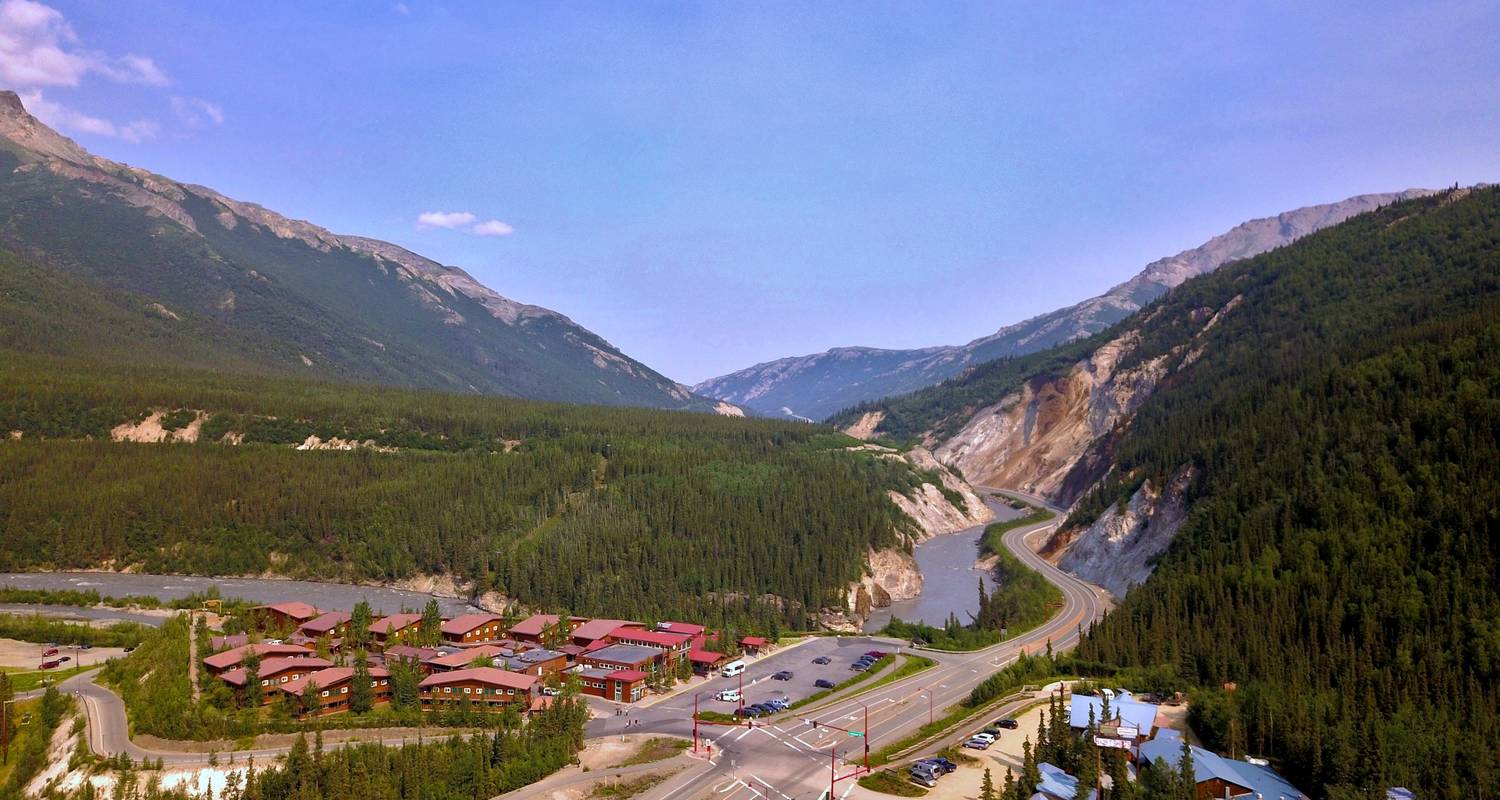 An adventure touring the most emblematic places in United States of America Alaska Kenai & Denali Adventure