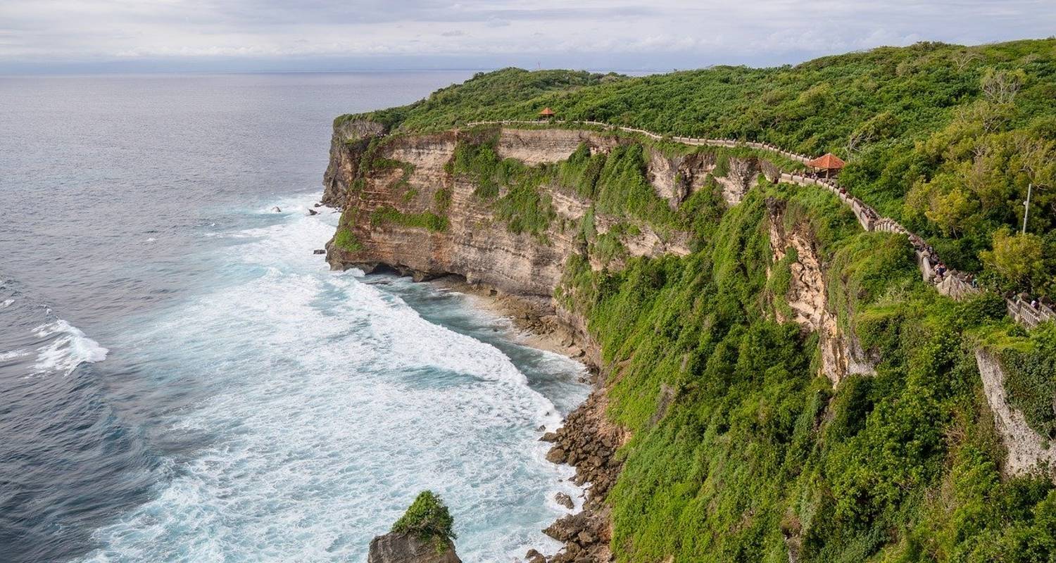 An adventure touring the most emblematic places in Viet Nam From Hanoi To Bali: Weekly Saturday Departures 14-Day
