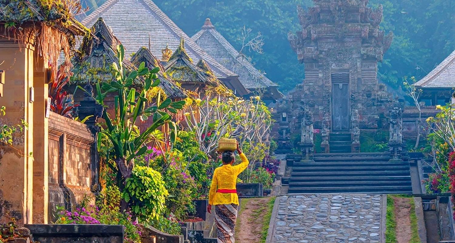 An adventure touring the most emblematic places in Viet Nam 9-Day Vietnam And Bali Tour Package