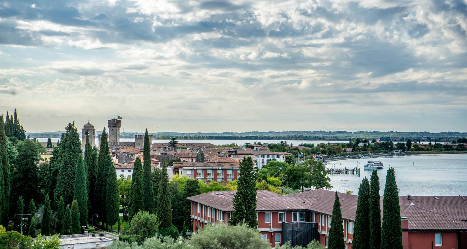 An adventure touring the most emblematic places in Italy The Magic Of The Italian Lakes