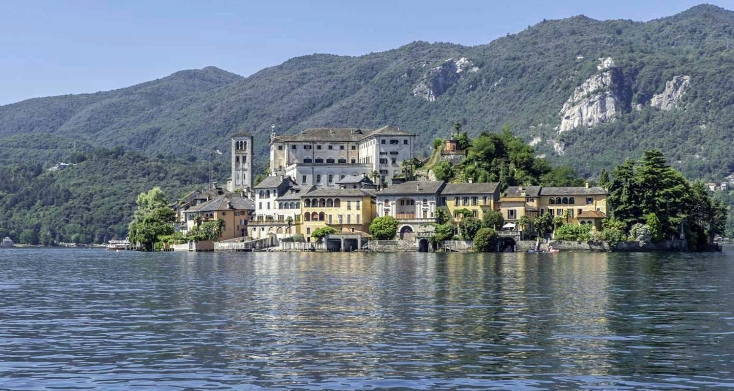 An adventure touring the most emblematic places in Italy 4 Days Northern Lakes Tour - From Milan