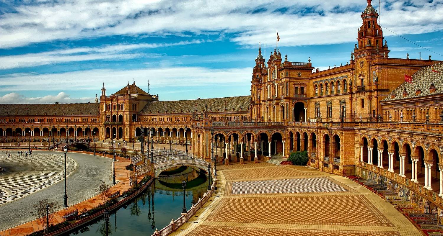 An adventure touring the most emblematic places in Spain Colors Of Charming Spain - 9 Days