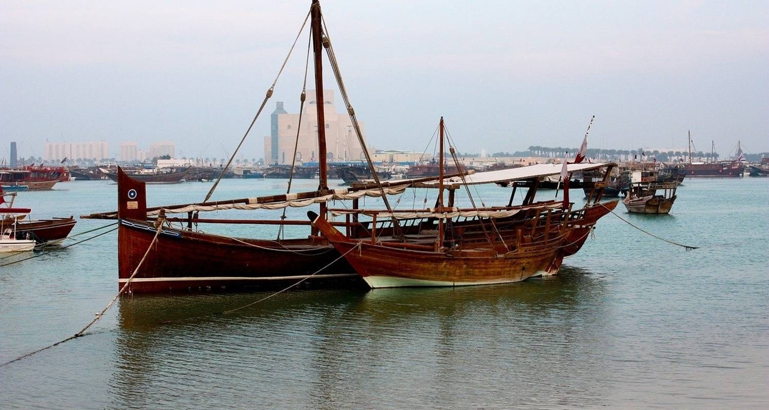 An adventure touring the most emblematic places in Qatar Tailor-Made Qatar Stopover Trip, Daily Departure & Private G