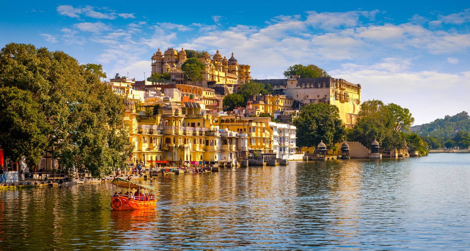 Uncover India: High Deserts & Markets