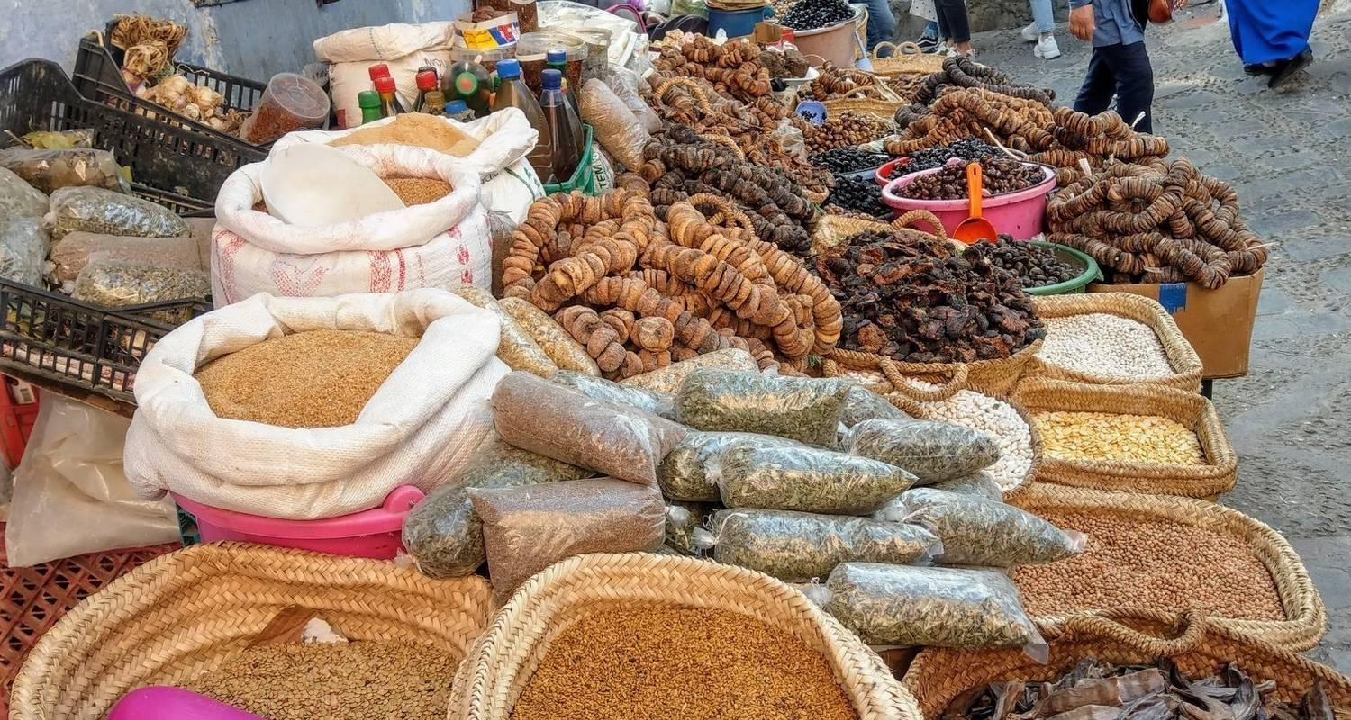 An adventure touring the most emblematic places in Morocco 5 Days Private Tour From Casablanca To Marrakech Visiting Ch