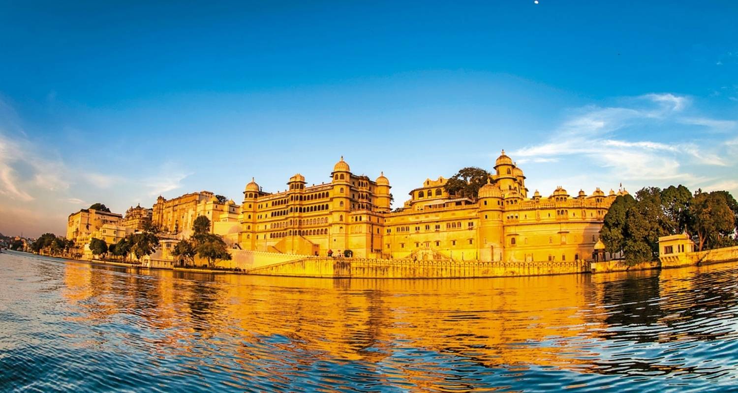 India Tour With Luxury Hotels