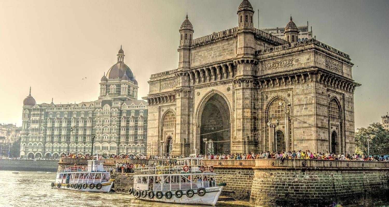An adventure touring the most emblematic places in India Golden Triangle Tour From Mumbai
