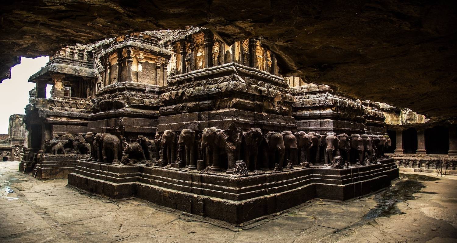 An adventure touring the most emblematic places in India Golden Triangle Tour With Ajanta And Ellora Caves