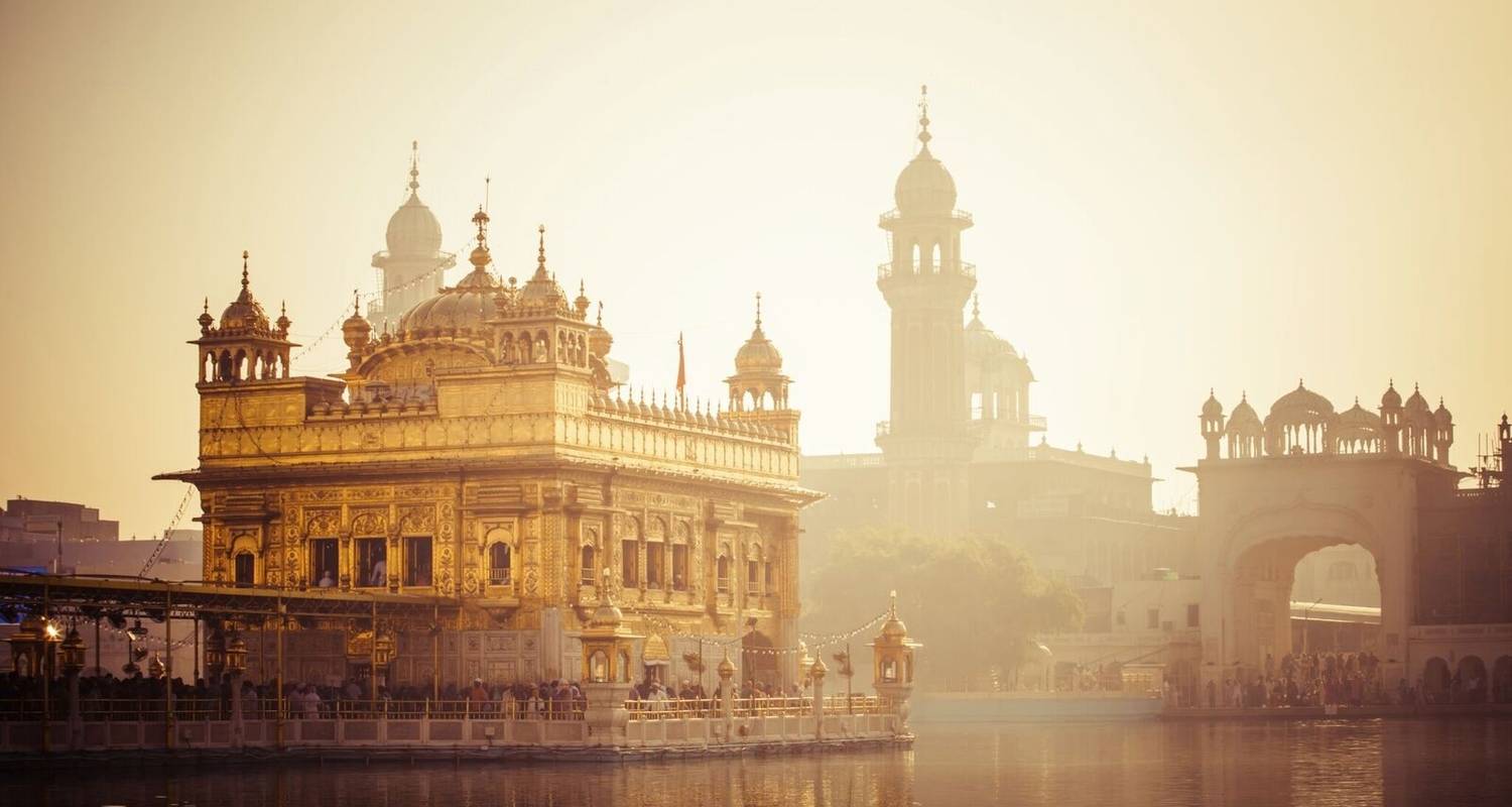 North Indian Heritage With Amritsar Tour