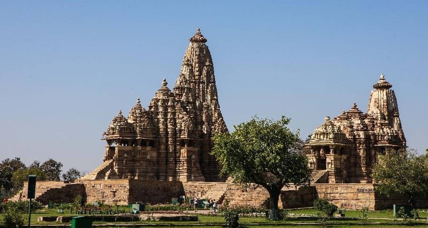 Royal Splendors & Erotic Temples: Golden Triangle & Khajurah