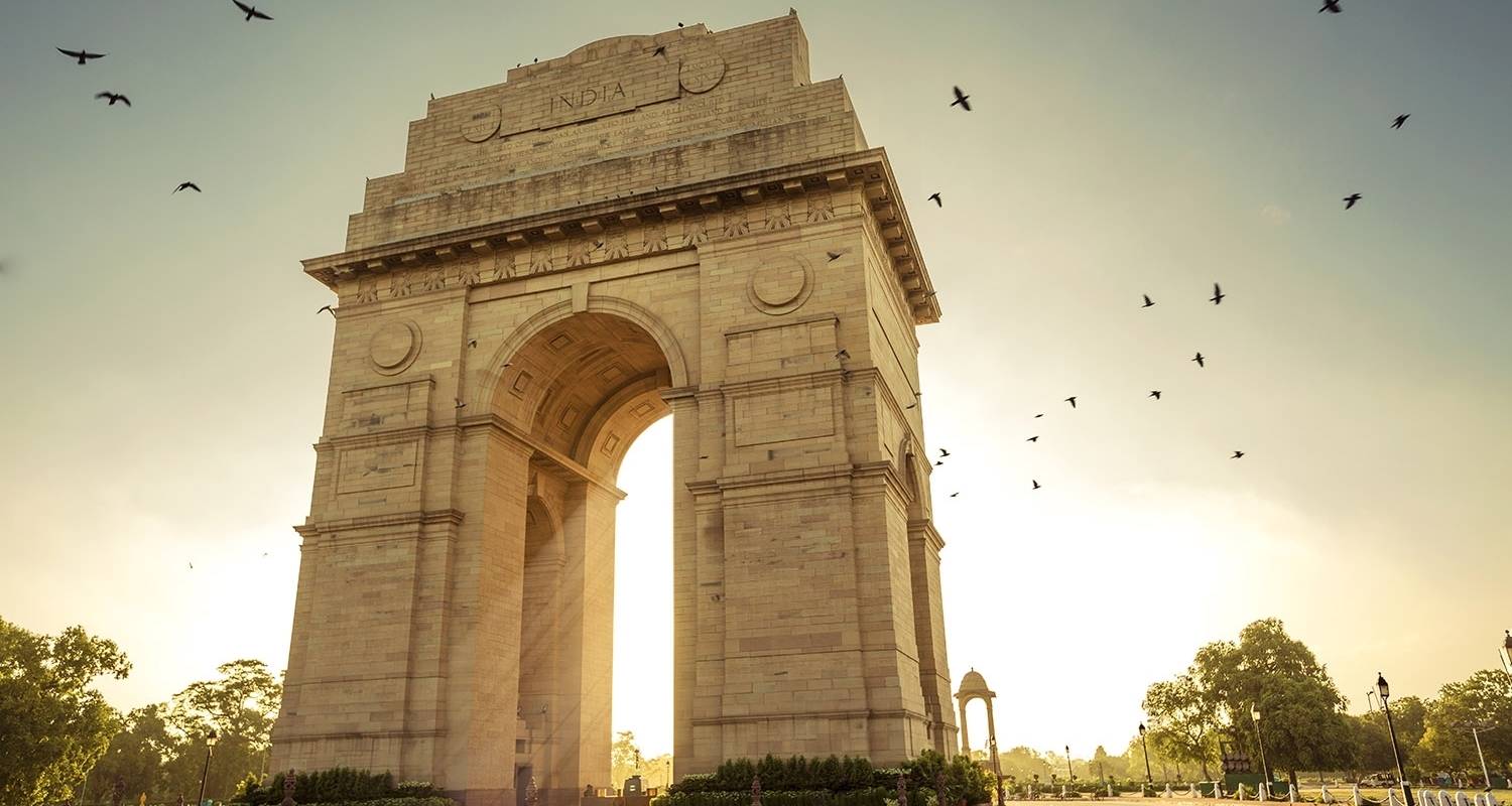 An adventure touring the most emblematic places in India Tailor-Made One Week India Golden Triangle Tour, Daily Depar