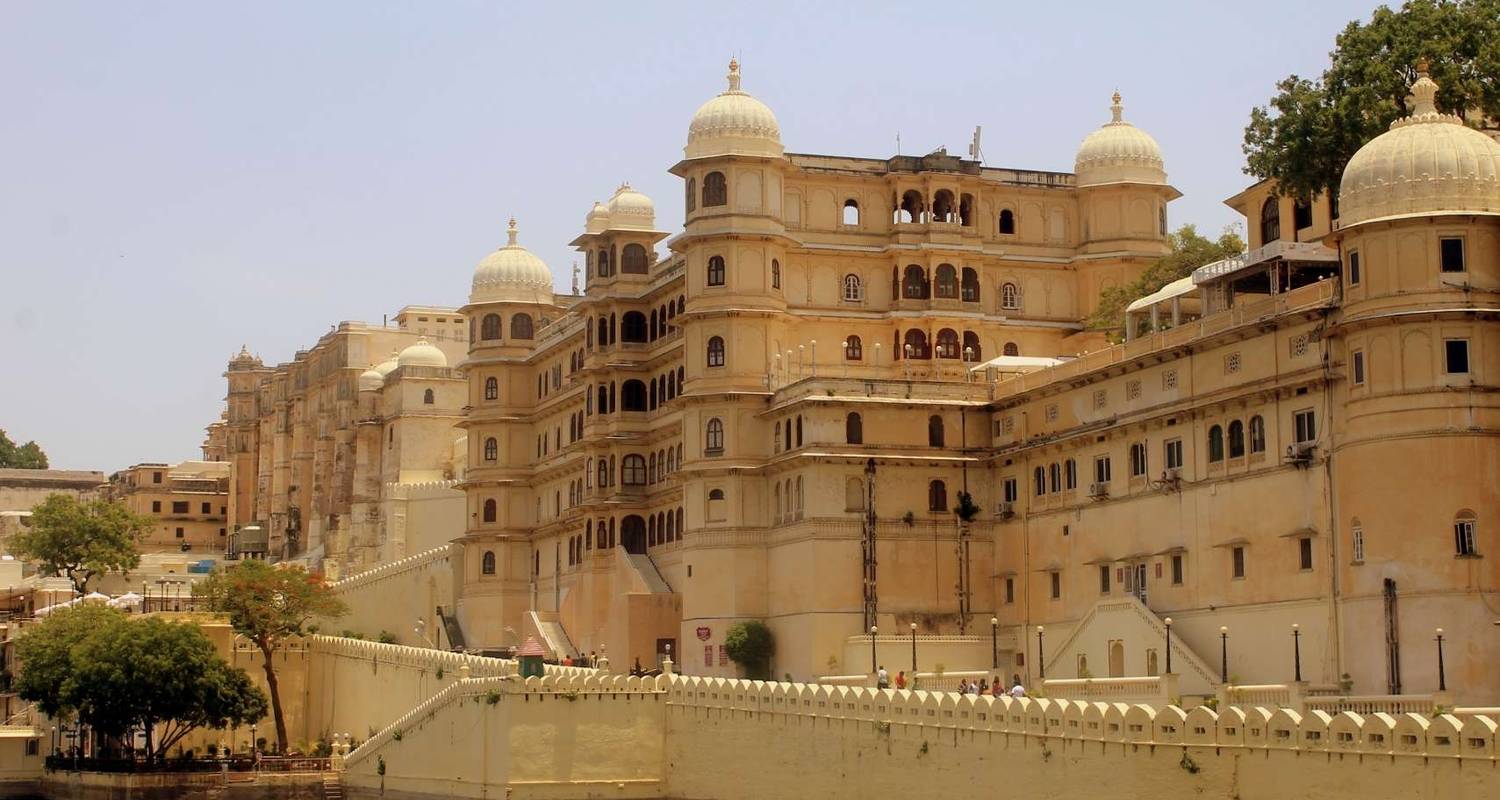 An adventure touring the most emblematic places in India Golden Triangle With Udaipur