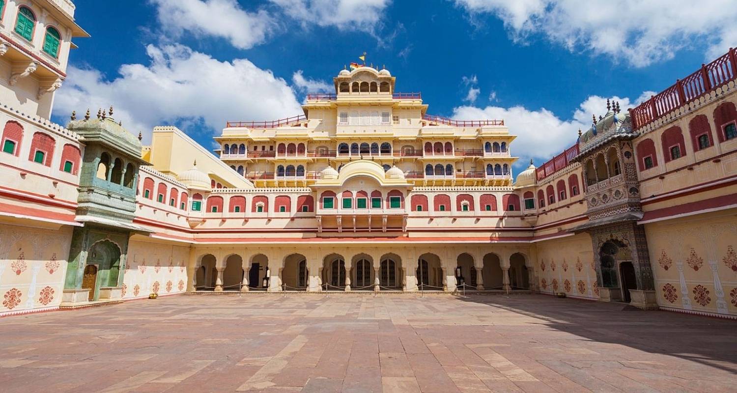 An adventure touring the most emblematic places in India North India Highlights