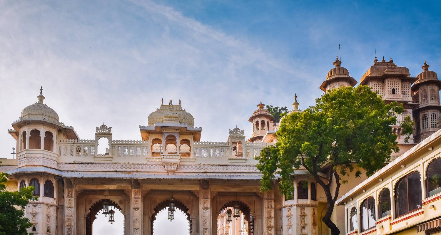 An adventure touring the most emblematic places in India Golden Triangle & Udaipur - 8 Days