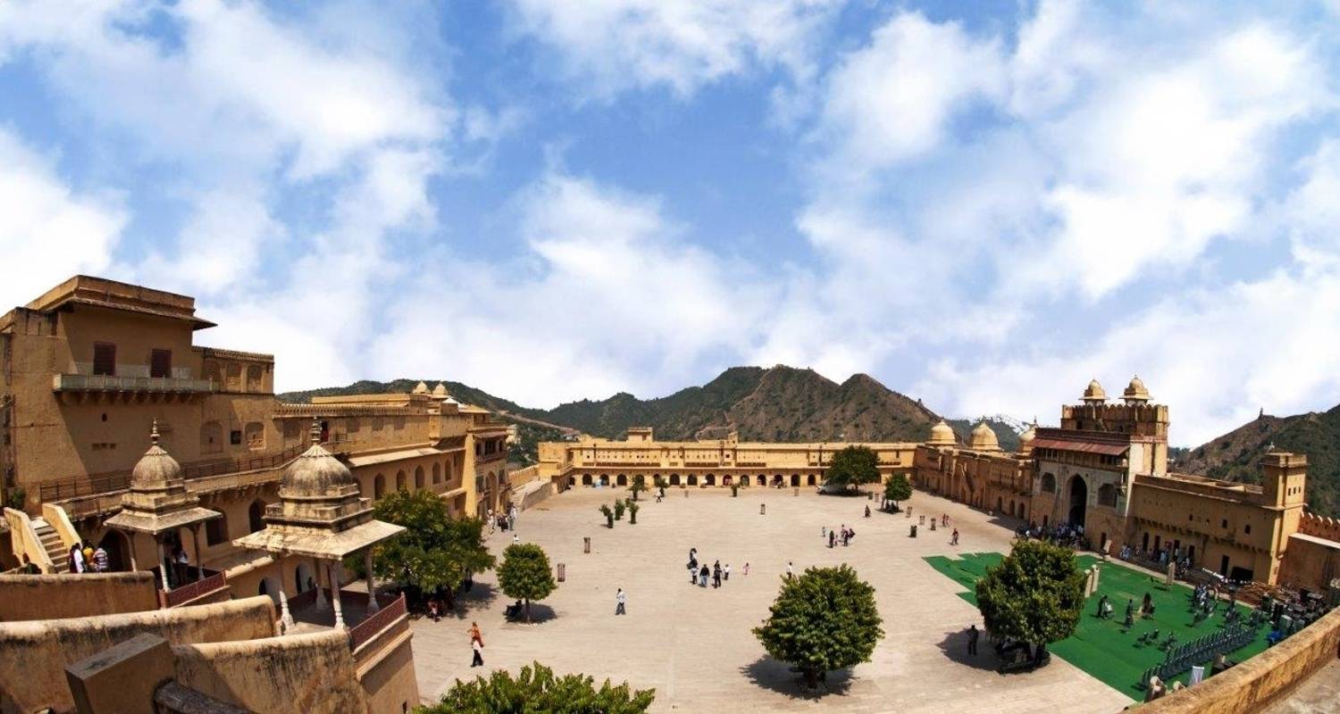 An adventure touring the most emblematic places in India Magical Rajasthan, 9 Days Tour