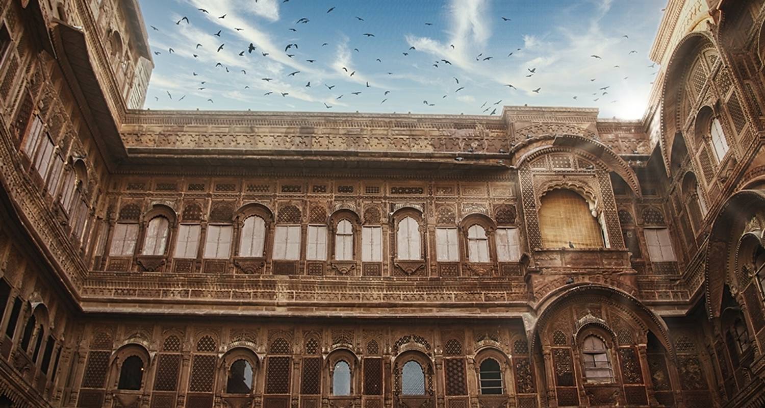 An adventure touring the most emblematic places in India Taj Mahal And Wildlife With Royal Stay