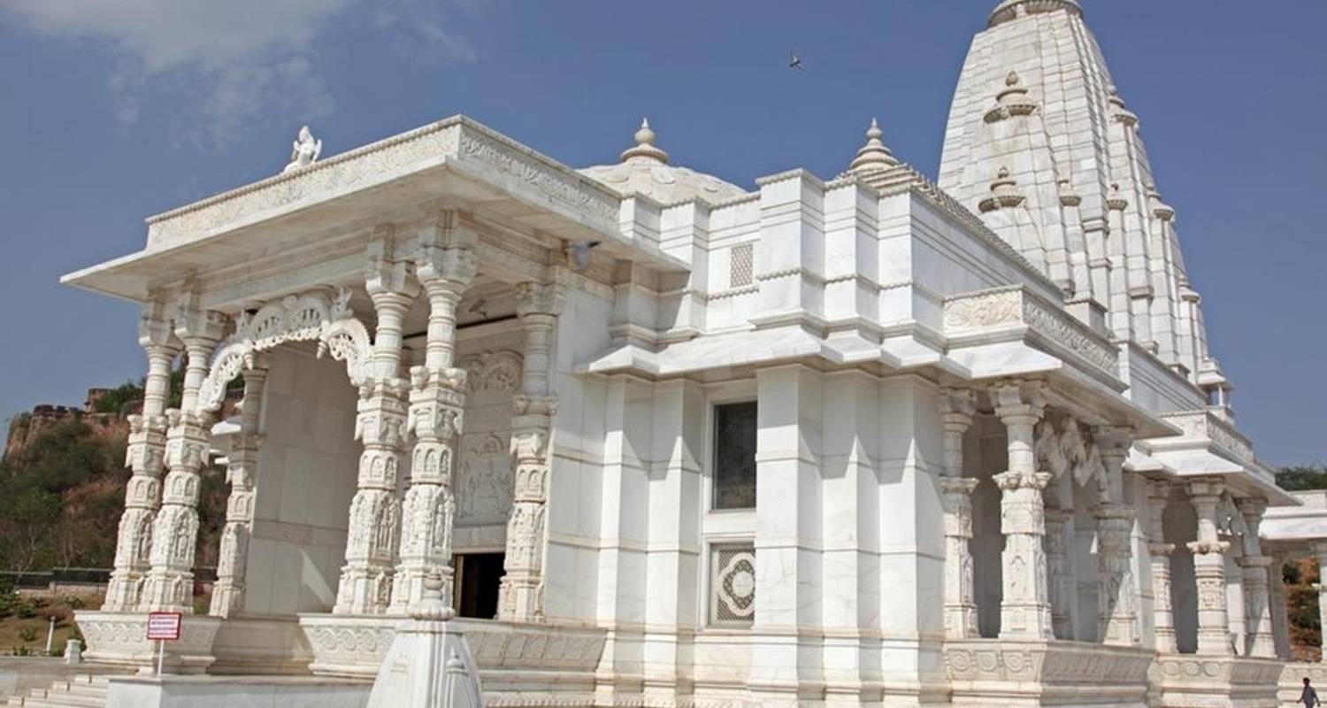 An adventure touring the most emblematic places in India Golden Triangle & Tiger Experience 9D/8N