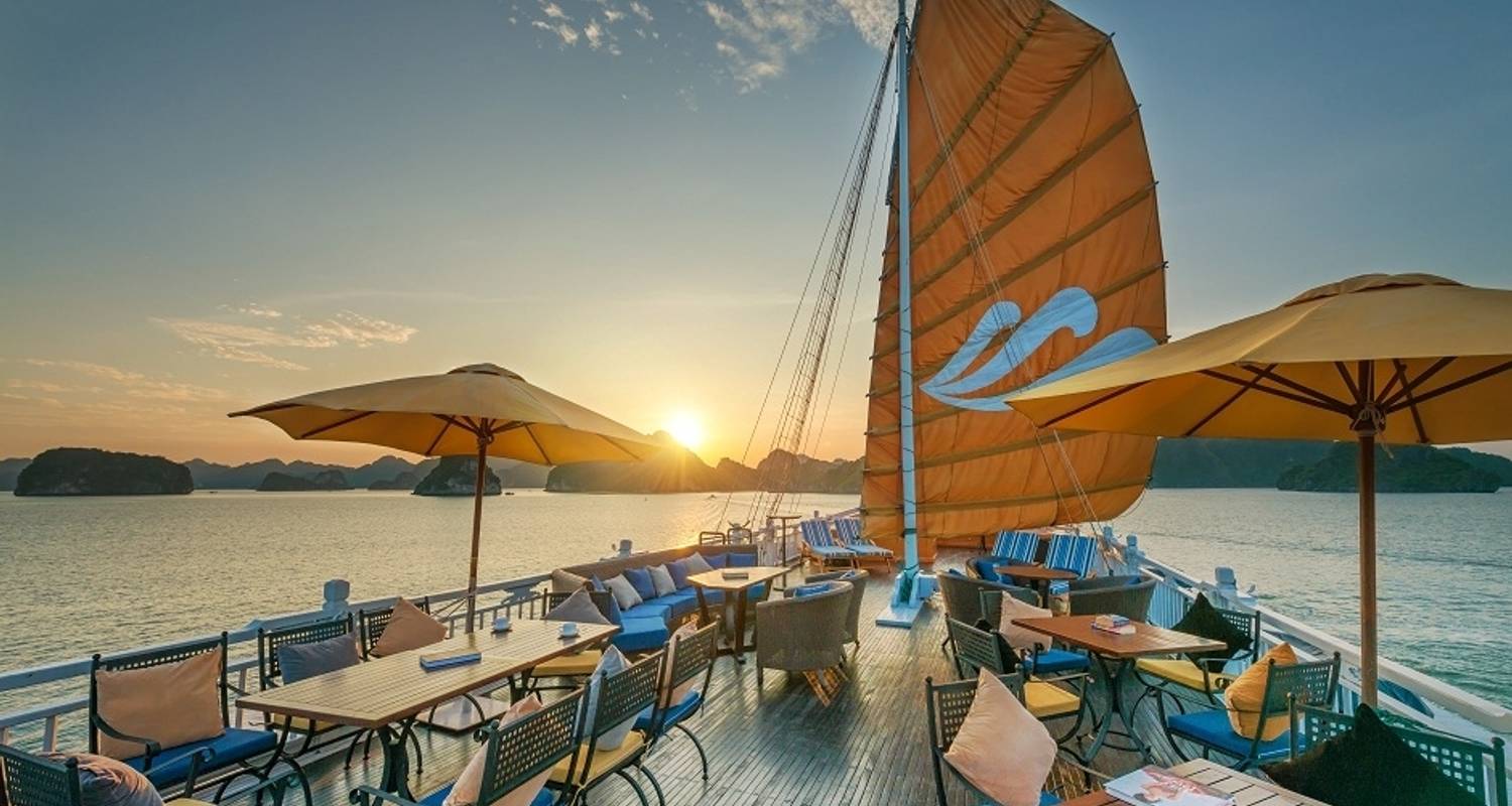An adventure touring the most emblematic places in Viet Nam Vietnam Wonders: A Complete Adventure 17-Day