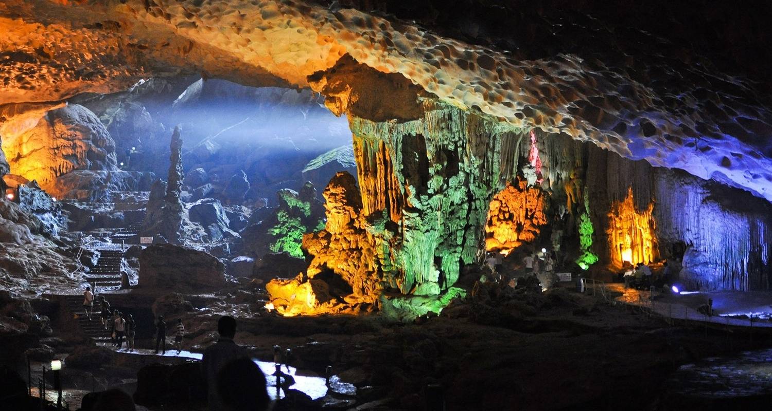 An adventure touring the most emblematic places in Viet Nam Hello Vietnam Package Tour In 11 Days - Hanoi / Halong Bay /
