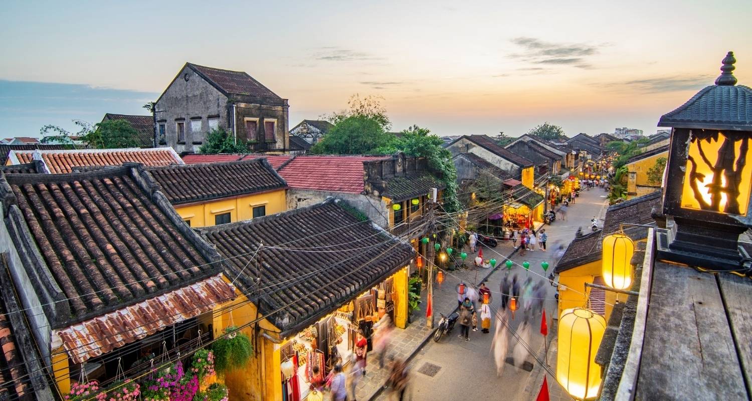 An adventure touring the most emblematic places in Viet Nam Vietnam Essential 10 Days