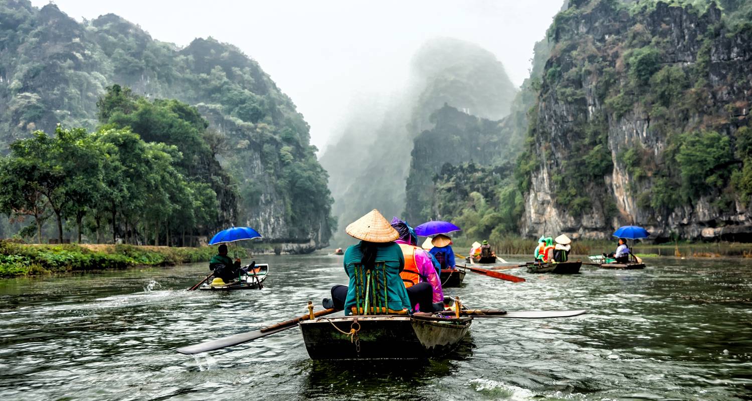 An adventure touring the most emblematic places in Cambodia Legacy Of Indochine 10 Days - Siem Reap / Halong Bay/ Luang