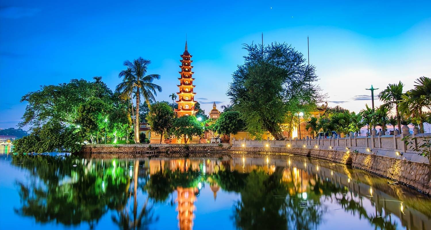 Splendid Vietnam Tour From Hanoi To Saigon Via Hoi An, Halon