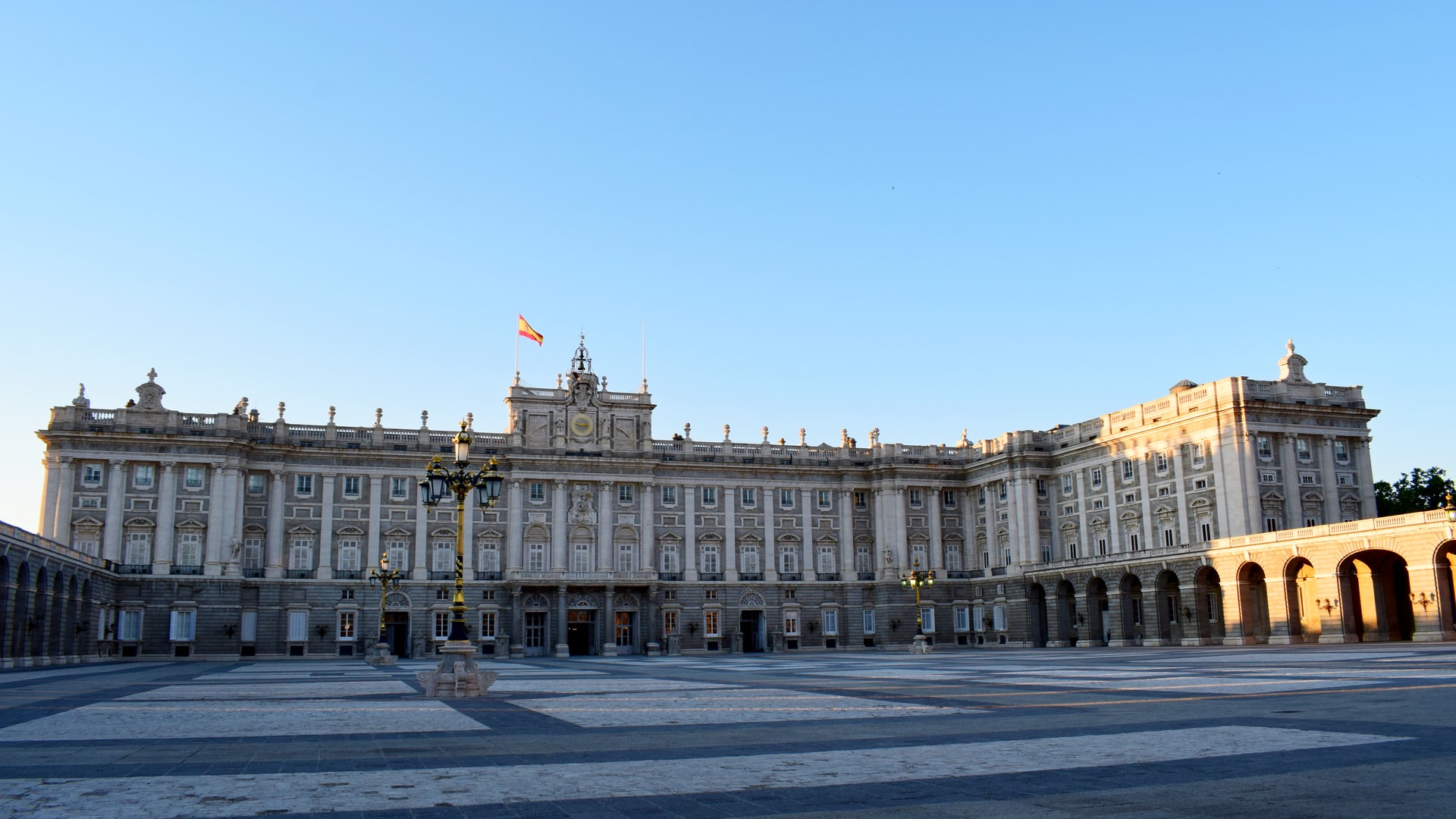 Madrid Panoramic Tour - Free Afternoon. Photo 3