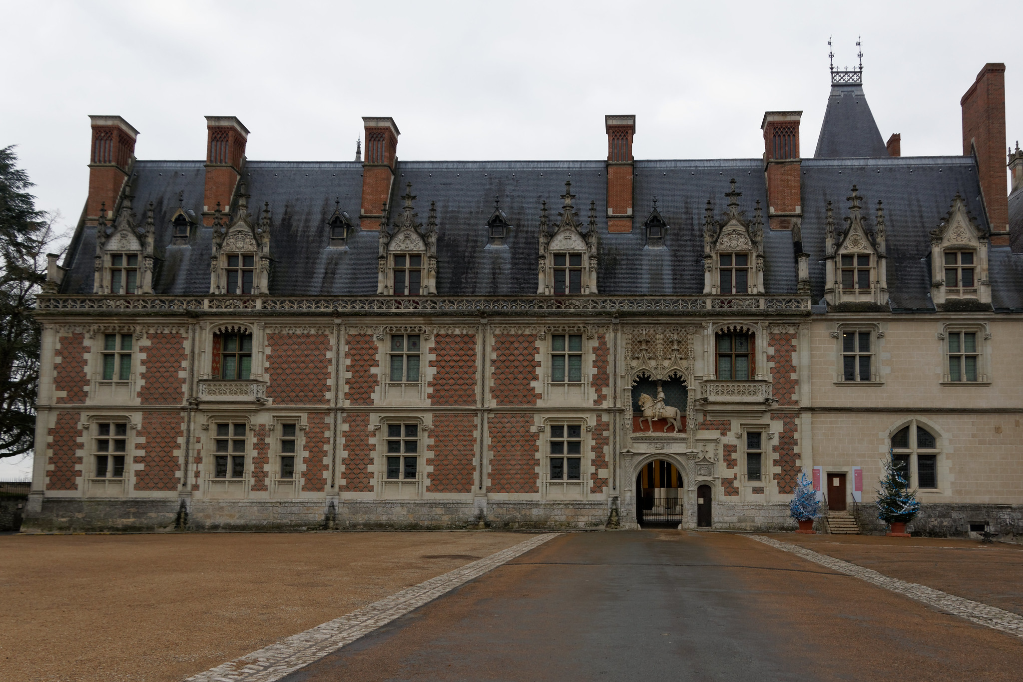 Bordeaux - Loire Valley - Blois - Paris. Photo 3