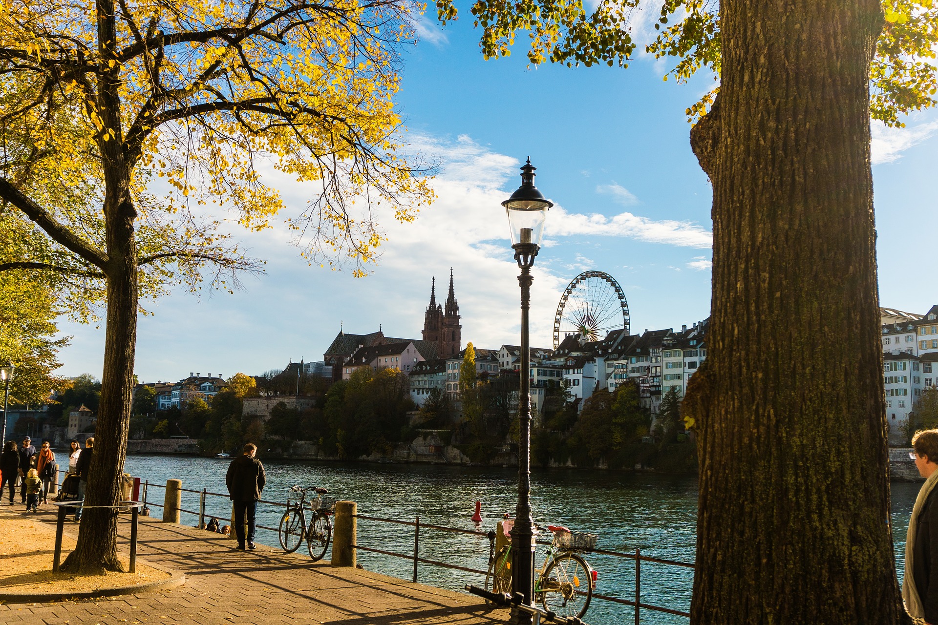 Zurich - Basel - Paris. Photo 2