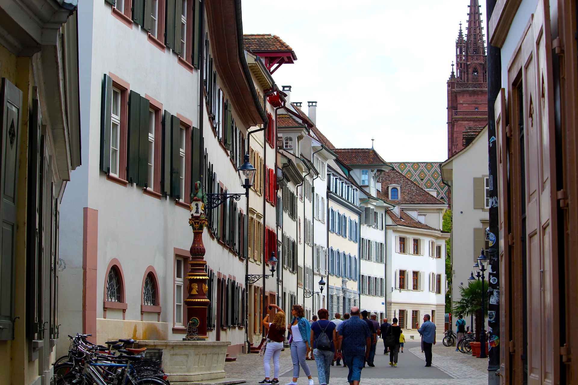 Zurich - Basel - Paris. Photo 3