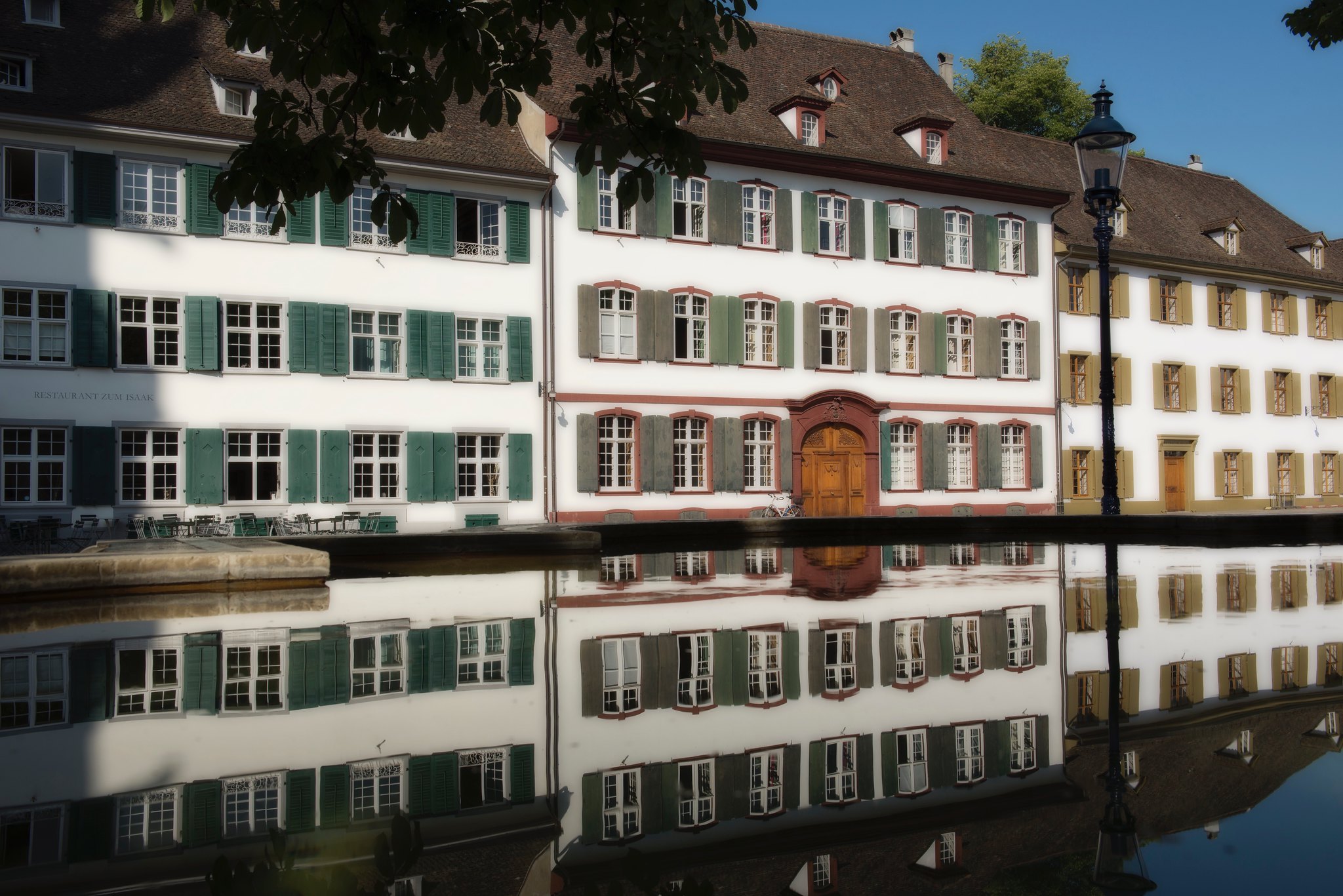 Zurich - Basel - Paris. Photo 3