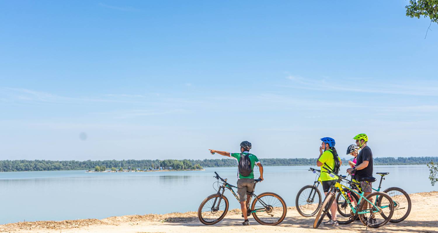 Cycle Cambodia: Angkor To The Beaches