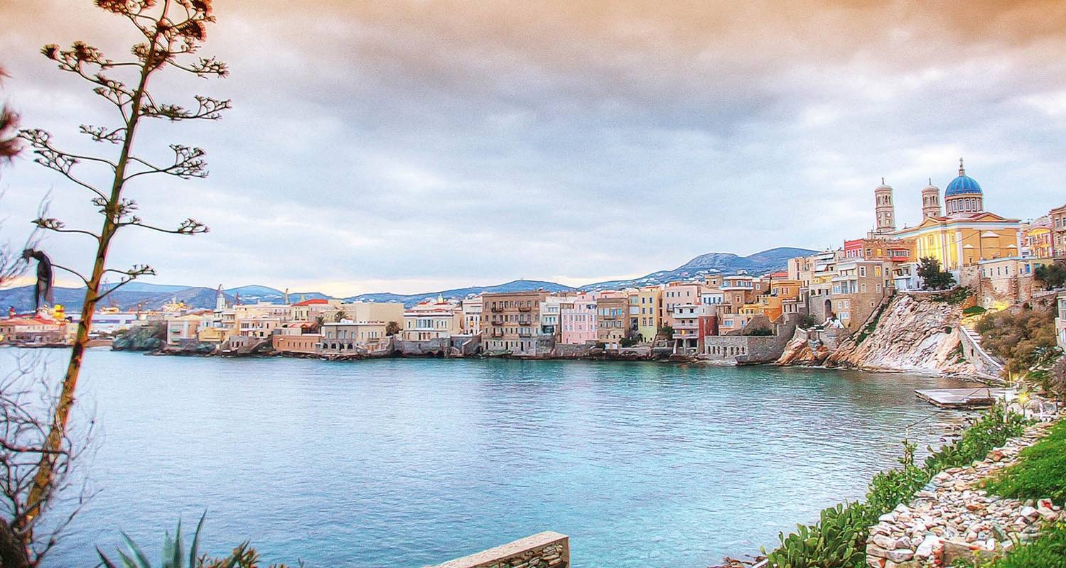 5 Day Tour In Syros And Santorini A Mix Of Cycladic-Venetian