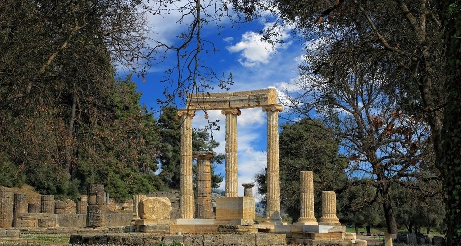An adventure touring the most emblematic places in Greece One Country - Numerous Cities And Islands
