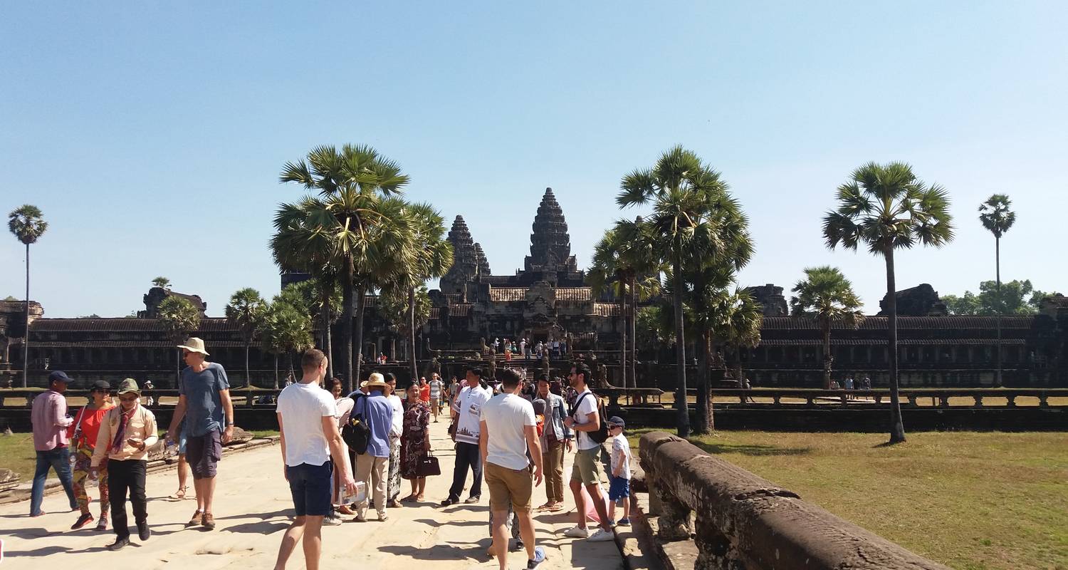 Vietnam And Cambodia 15 Days – Group Tour