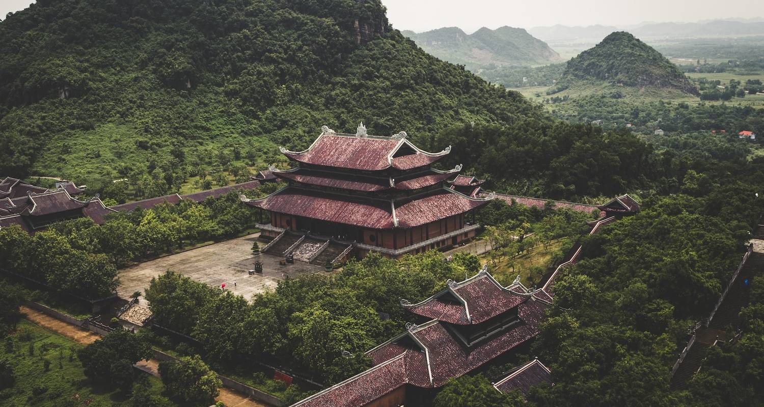 Vietnam, Angkor, Luang Prabang 10-Day Heritage Fusion