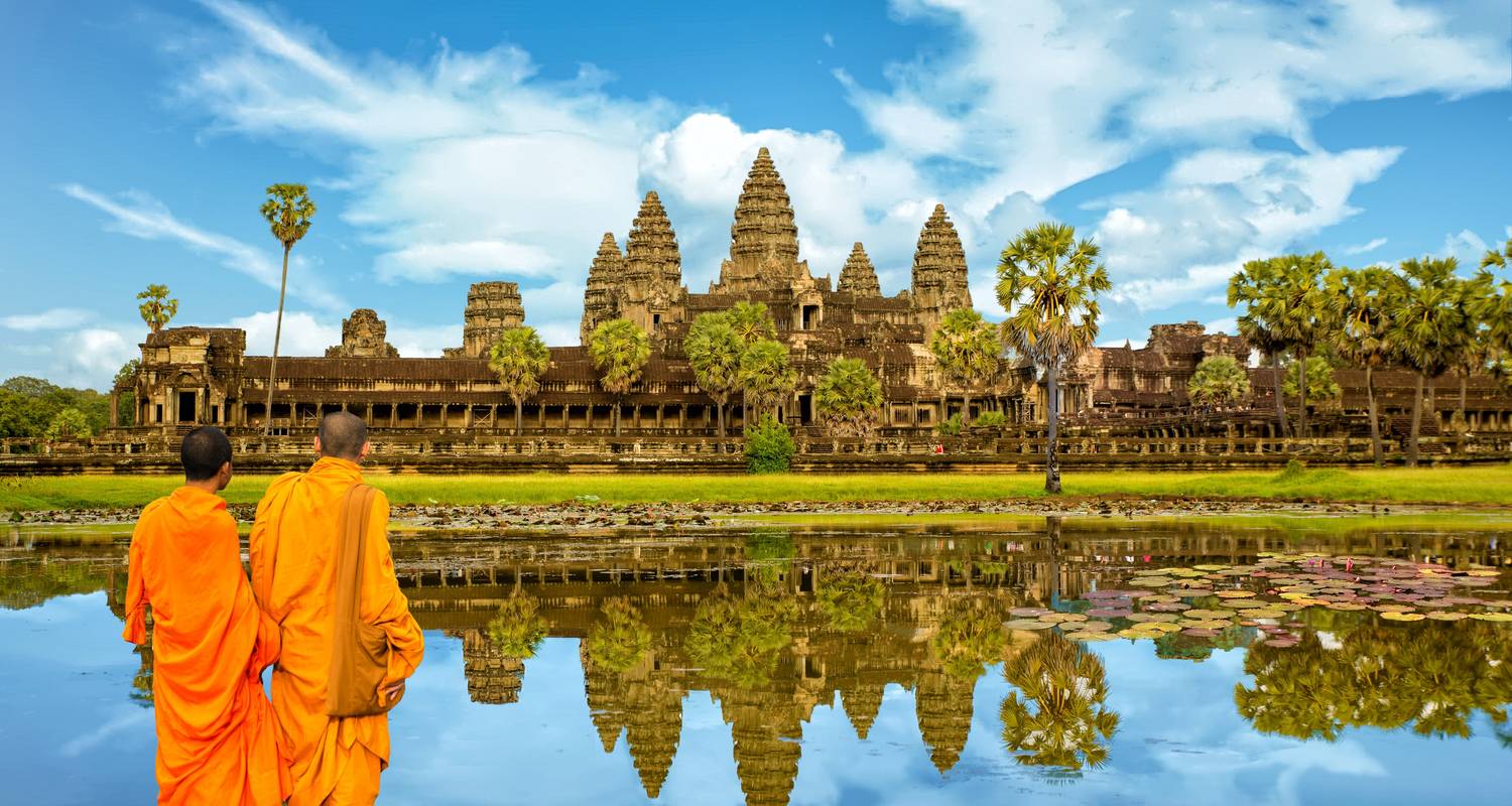 An adventure touring the most emblematic places in Cambodia 16-Day Waterway Journey From Cambodia To Vietnam - Deluxe Pr