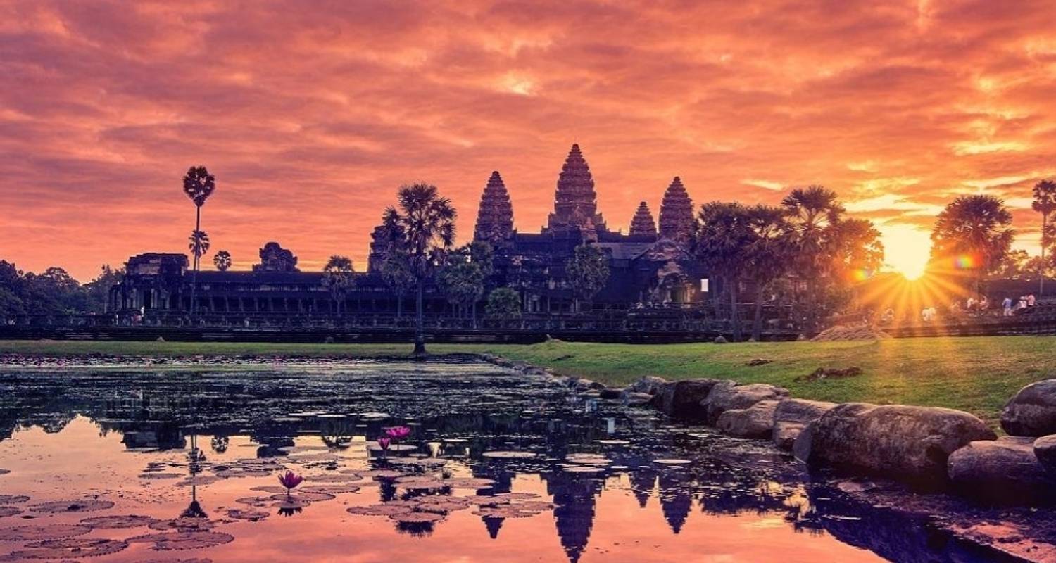 An adventure touring the most emblematic places in Cambodia 12 Days Angkor Wat & Thailand (Private Guide & Driver)