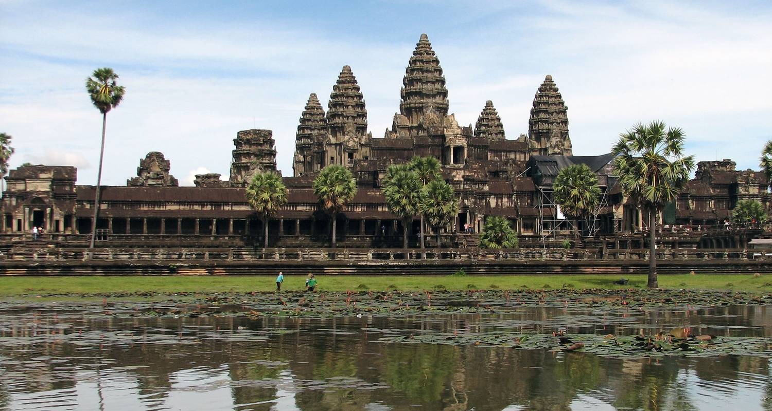 An adventure touring the most emblematic places in Cambodia Cambodia & Vietnam