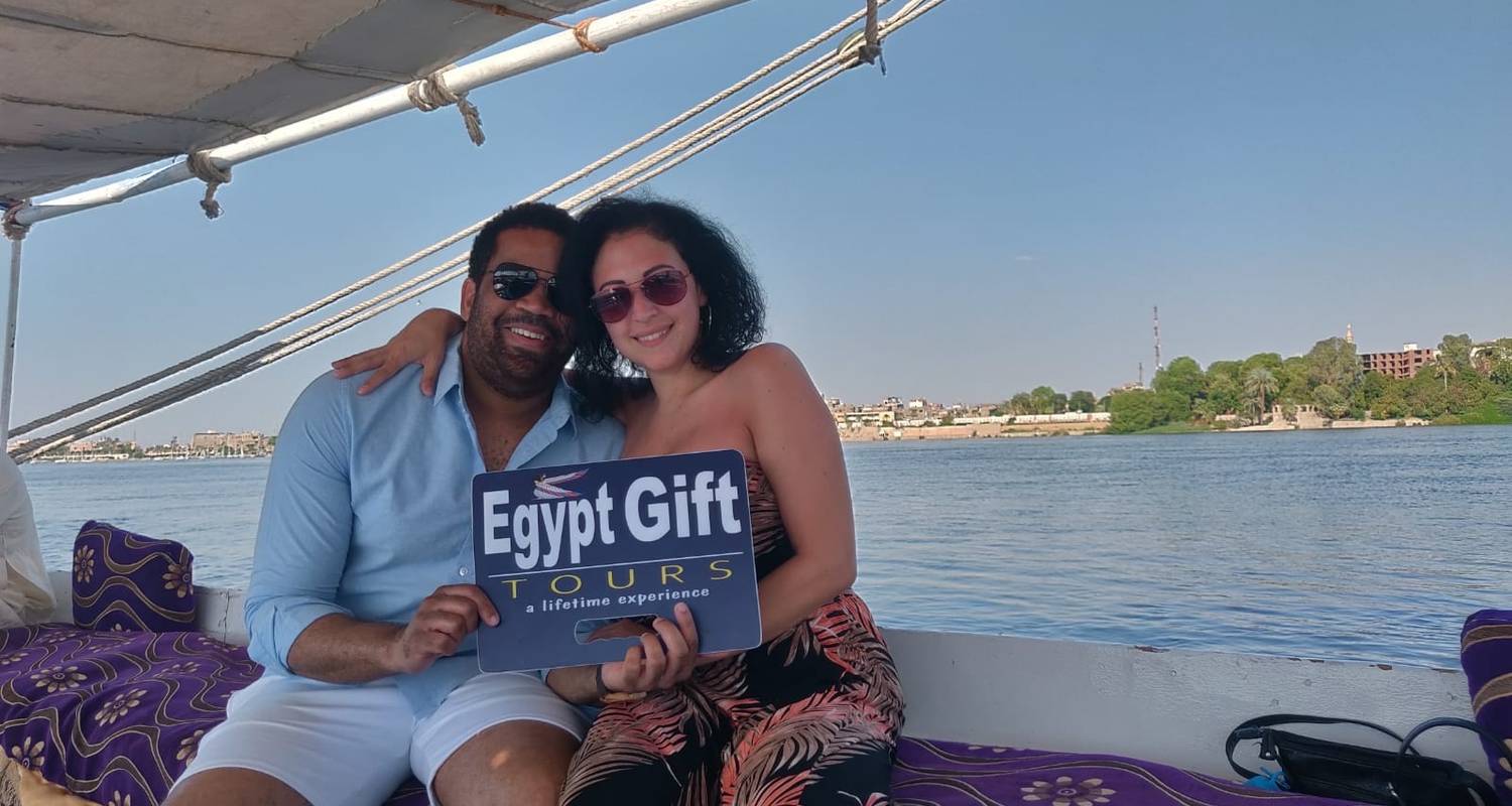 An adventure touring the most emblematic places in Egypt 2-Day Luxor Highlights East And West Banks With Banana Islan