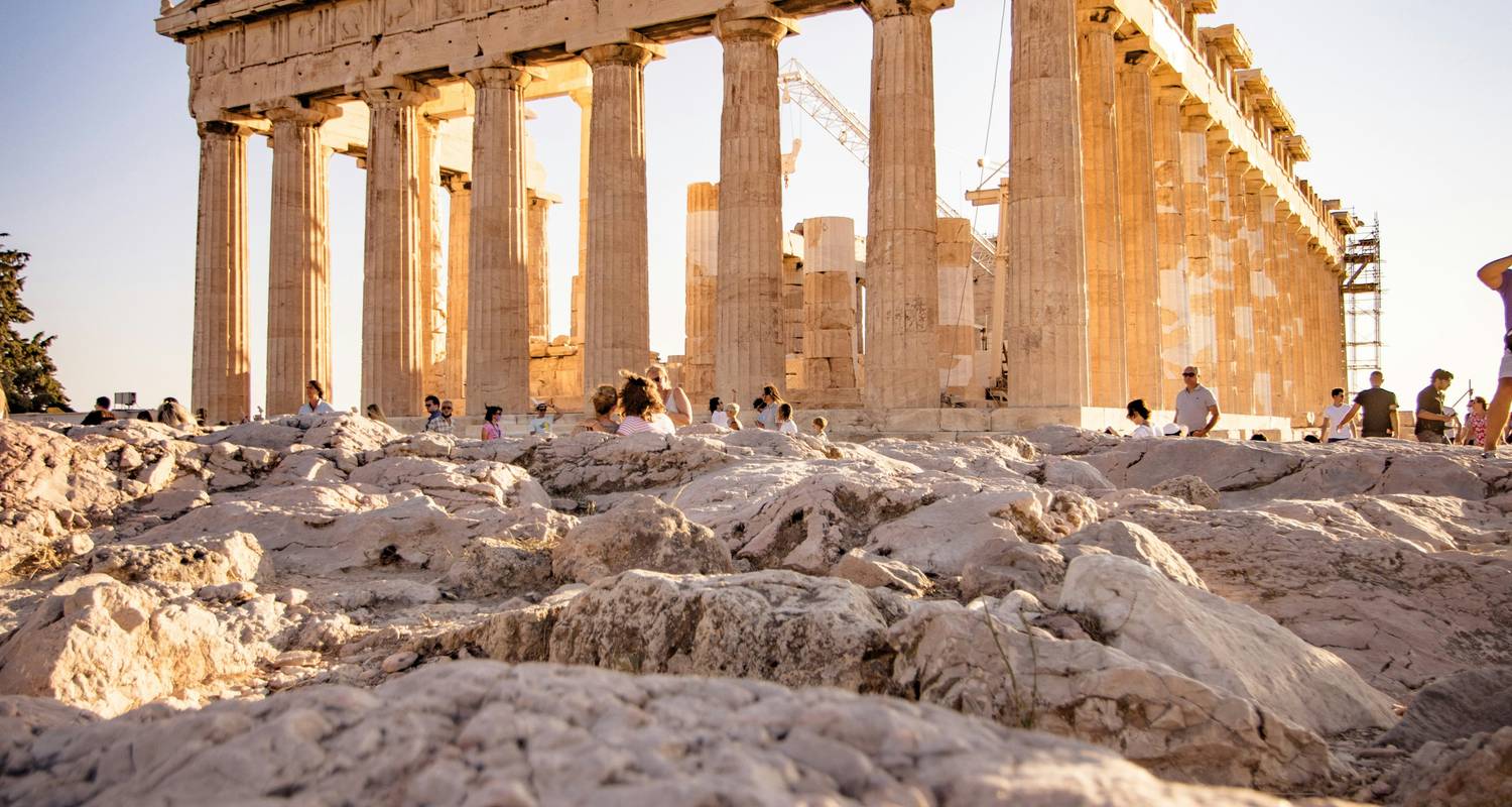 Elliniko: Athens, Mykonos And Santorini