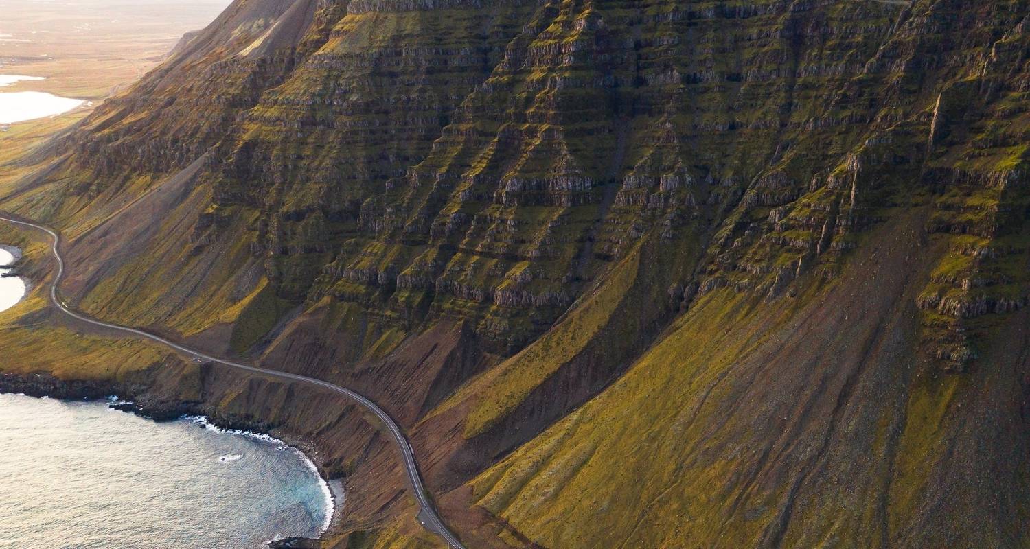 An adventure touring the most emblematic places in Iceland 8 Day Self-Drive Tour - Complete Iceland Circle