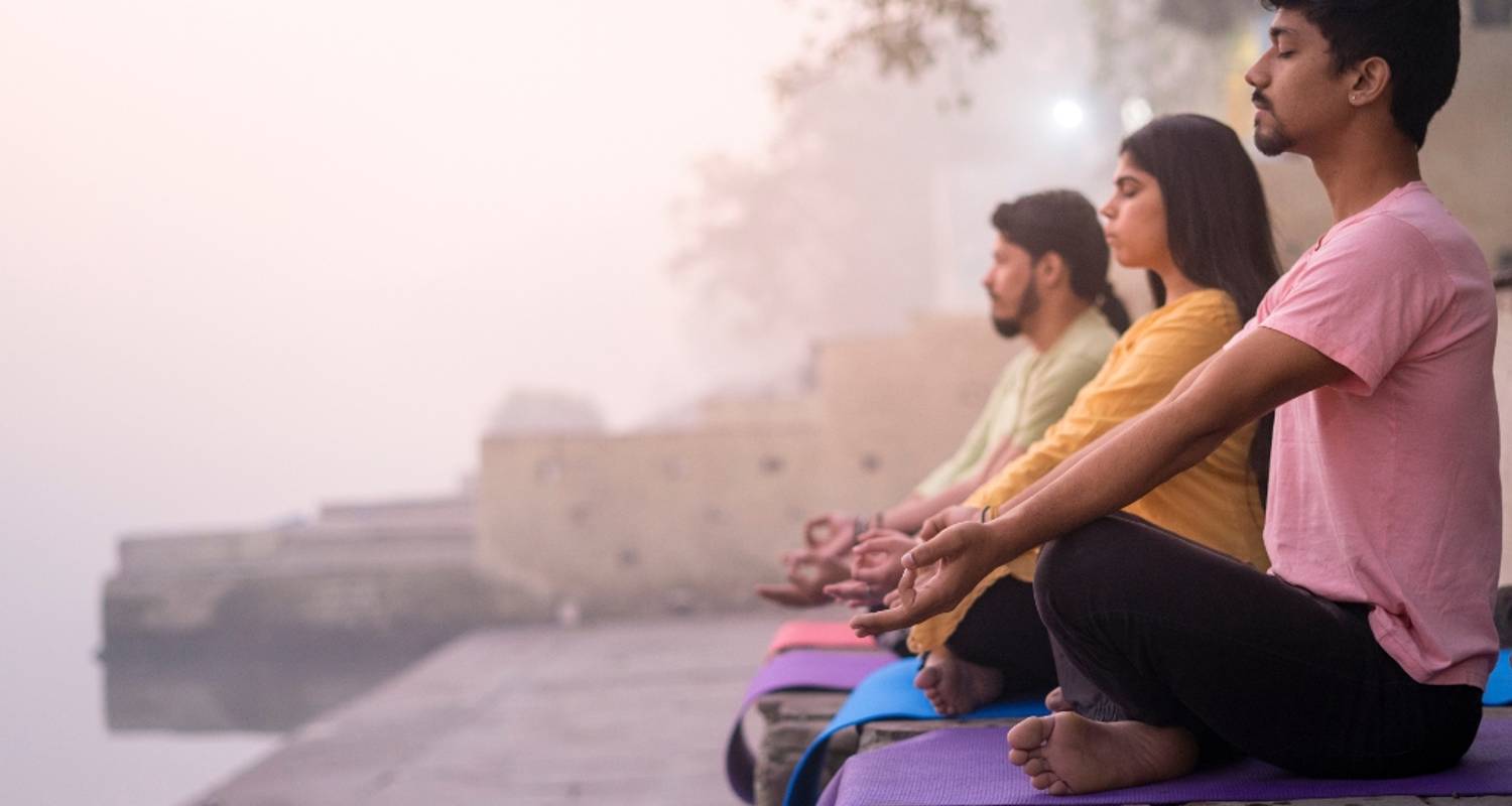 Yoga, Ganges & Taj Mahal Luxury India Tour!