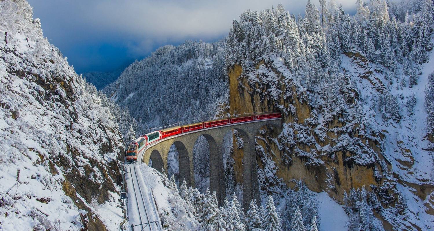 An adventure touring the most emblematic places in Italy 5 Day Italy Lakes & Alps Tour Package With Bernina Express