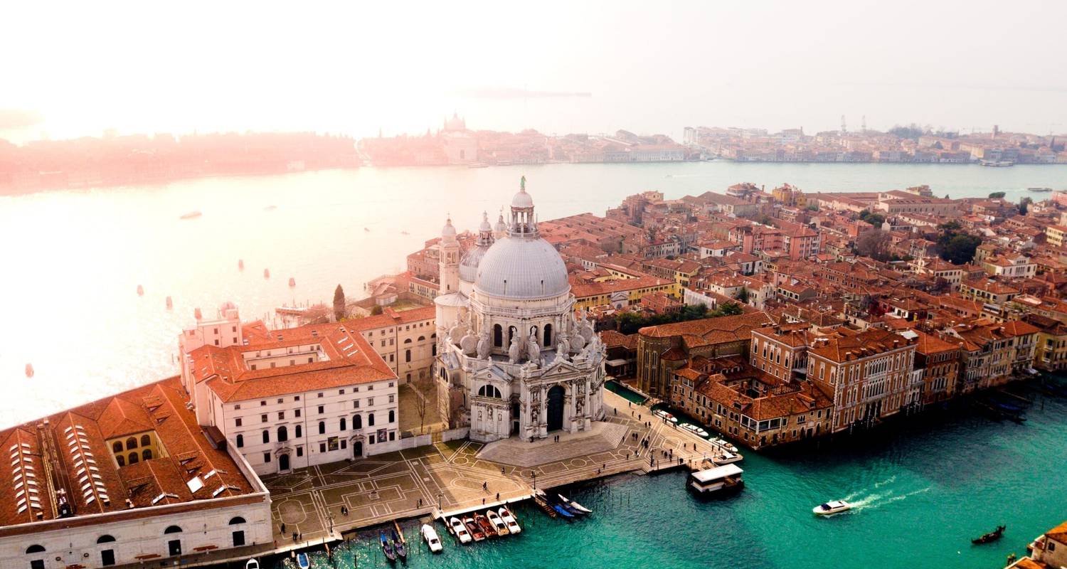 An adventure touring the most emblematic places in Italy 14 Day Italy Highlights Tour Package – Venice, Milan, Floren