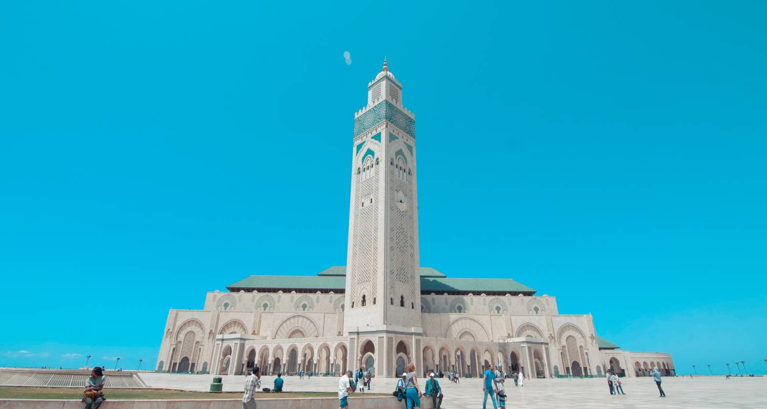An adventure touring the most emblematic places in Morocco Desert Tour From Casablanca To Chefchaouen 7Days End In Marr